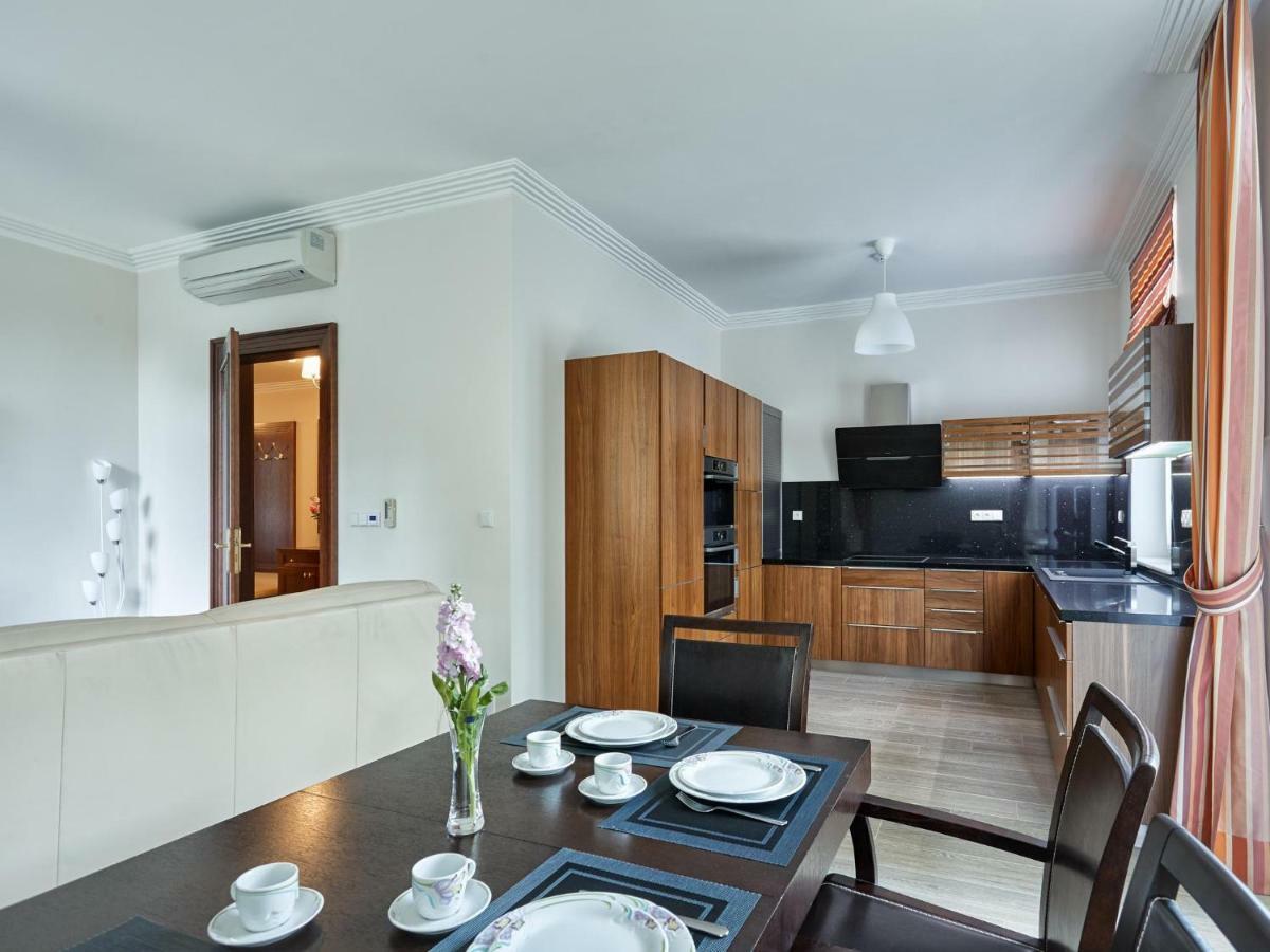 Apartment Villa Dionysus Karlovy Vary Exterior photo