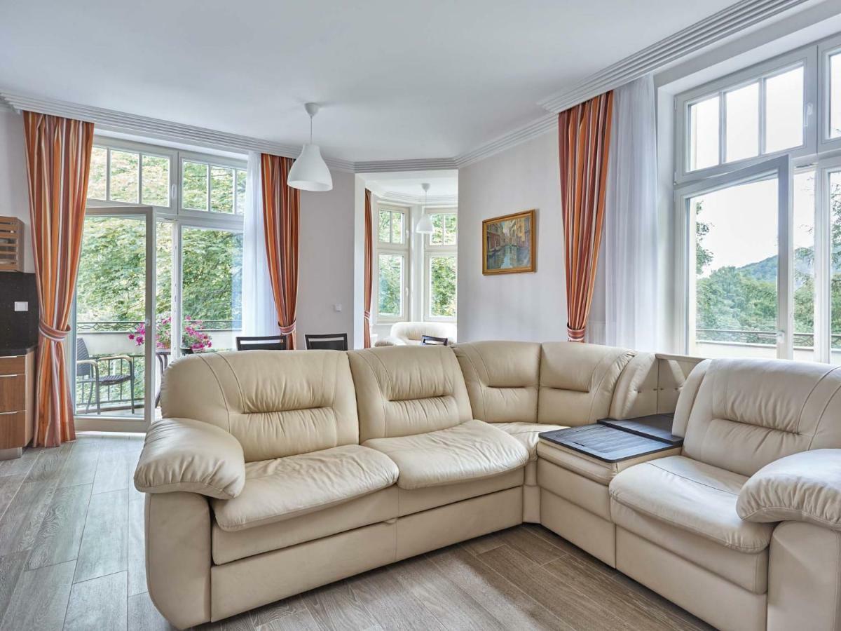 Apartment Villa Dionysus Karlovy Vary Exterior photo